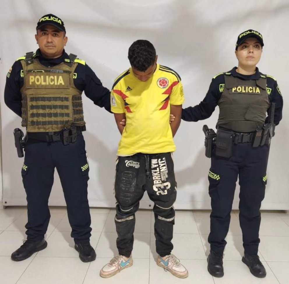 Policía captura a hombre con brazalete del Inpec en San Diego, Cesar