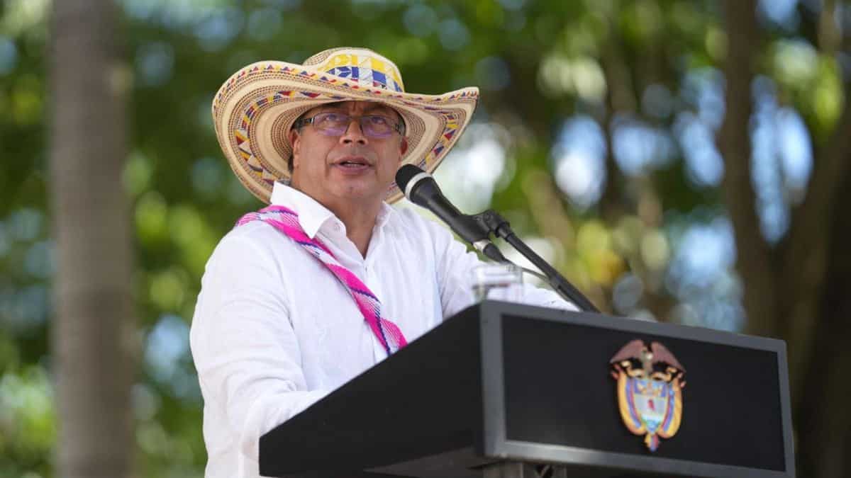 Presidente Gustavo Petro en Valledupar durante entrega de tierras.