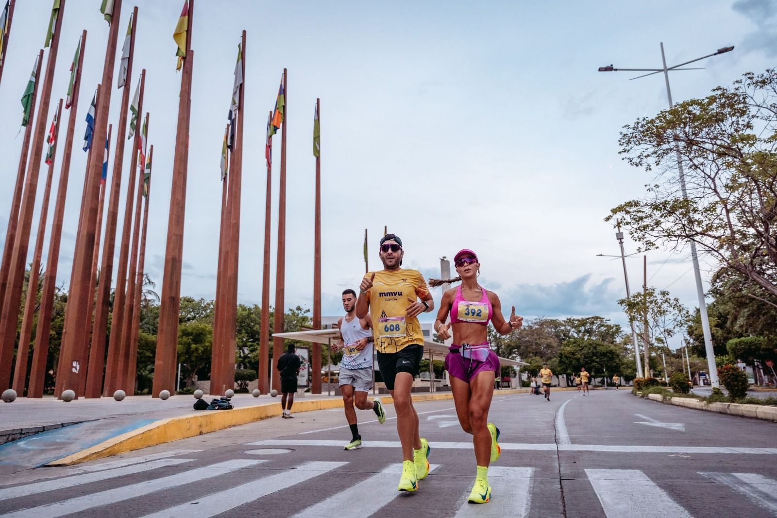 Corredores en la Media Maratón de Valledupar 2025