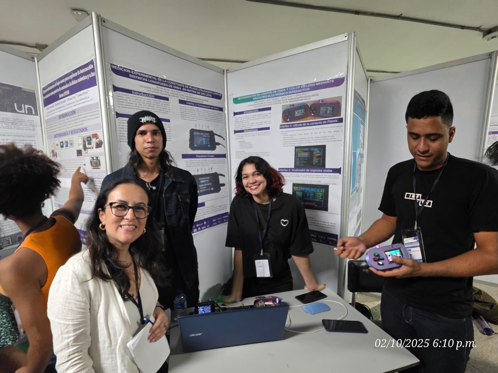 Estudiantes de la UPC ganan reconocimiento en congreso nacional de física cuántica