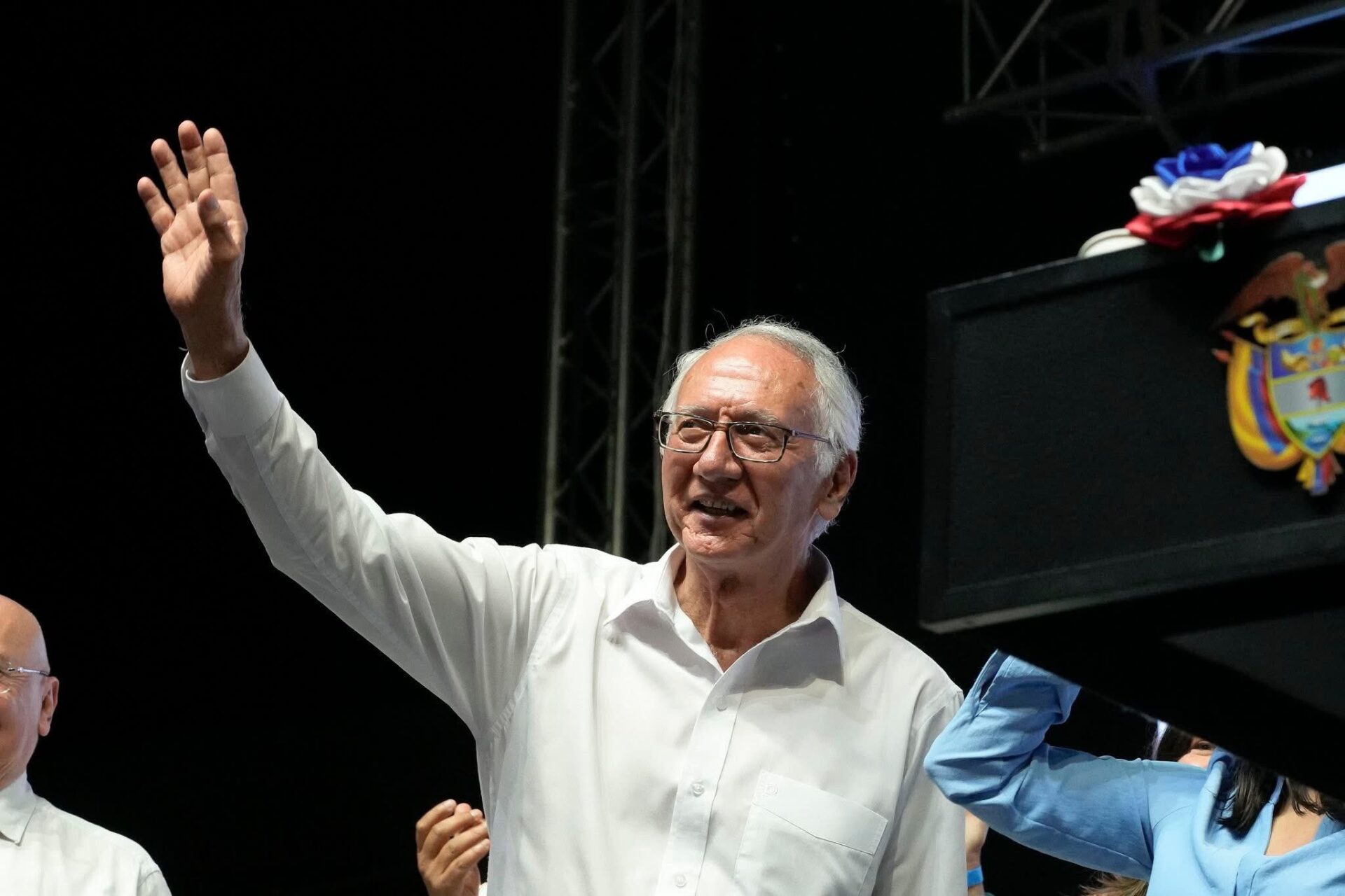 ministro Guillermo Jaramillo anuncia que las EPS serán liquidadas si no pagan sus deudas.